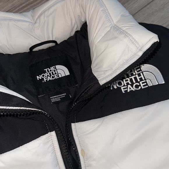 North face Women’s Himalayan Puffer Jacket - Picture 4 of 5